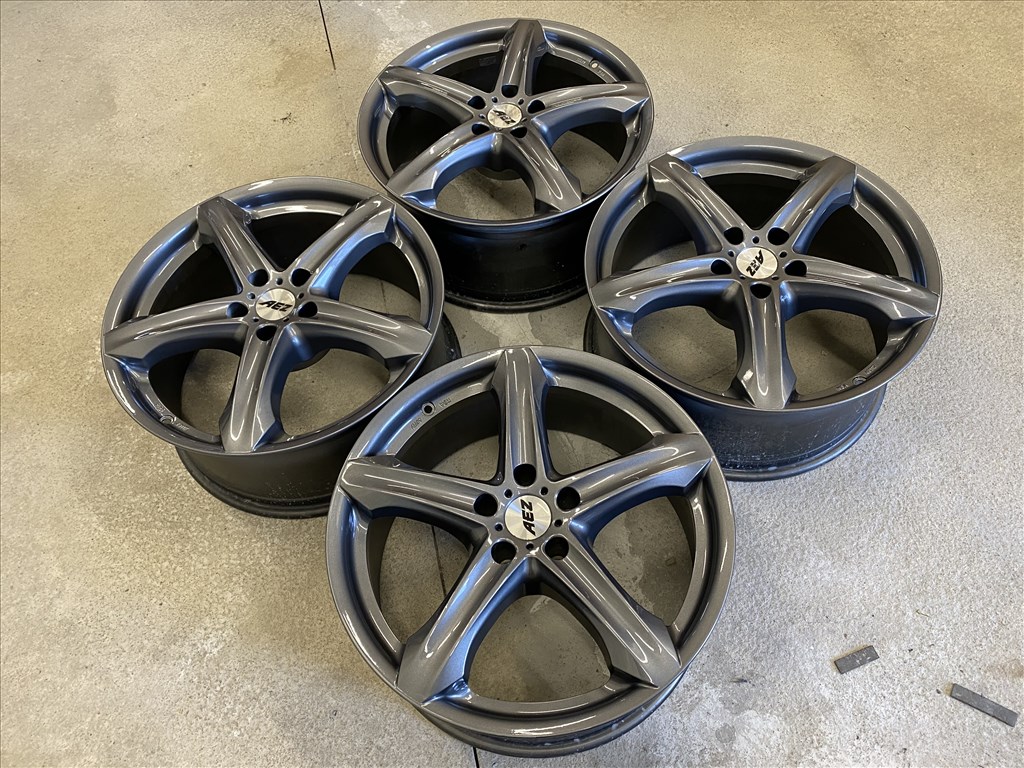  19-es,4x114.3 -as újszerű  AEZ alufelni 3. kép