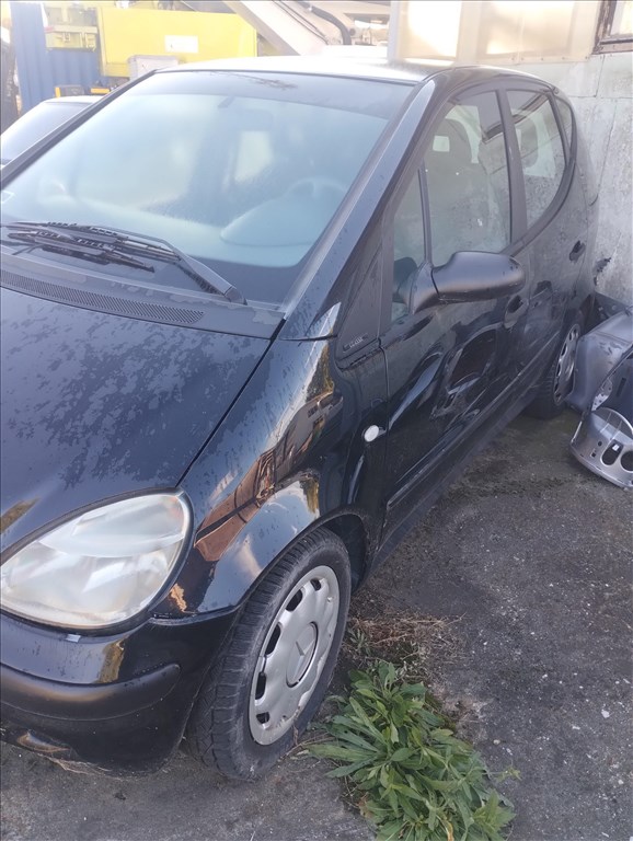 Mercedes A 170 (W168) bontott alkatrészei 2. kép