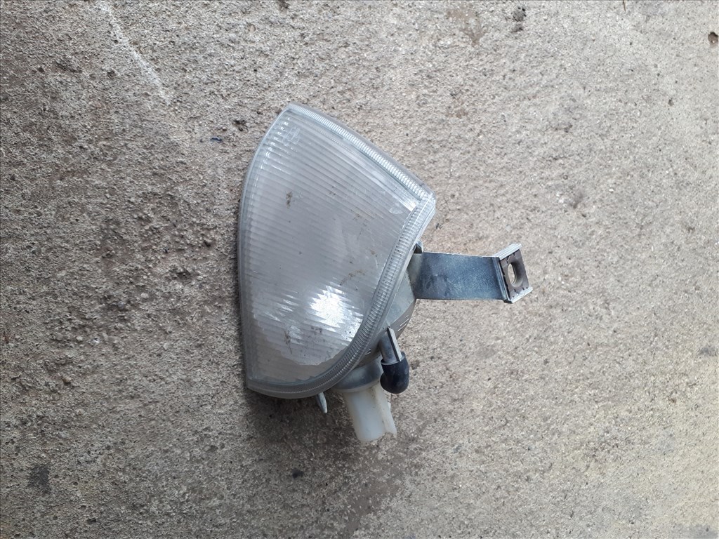 Skoda Octavia I Bal első indexlámpa foglalattal  Hella 2. kép