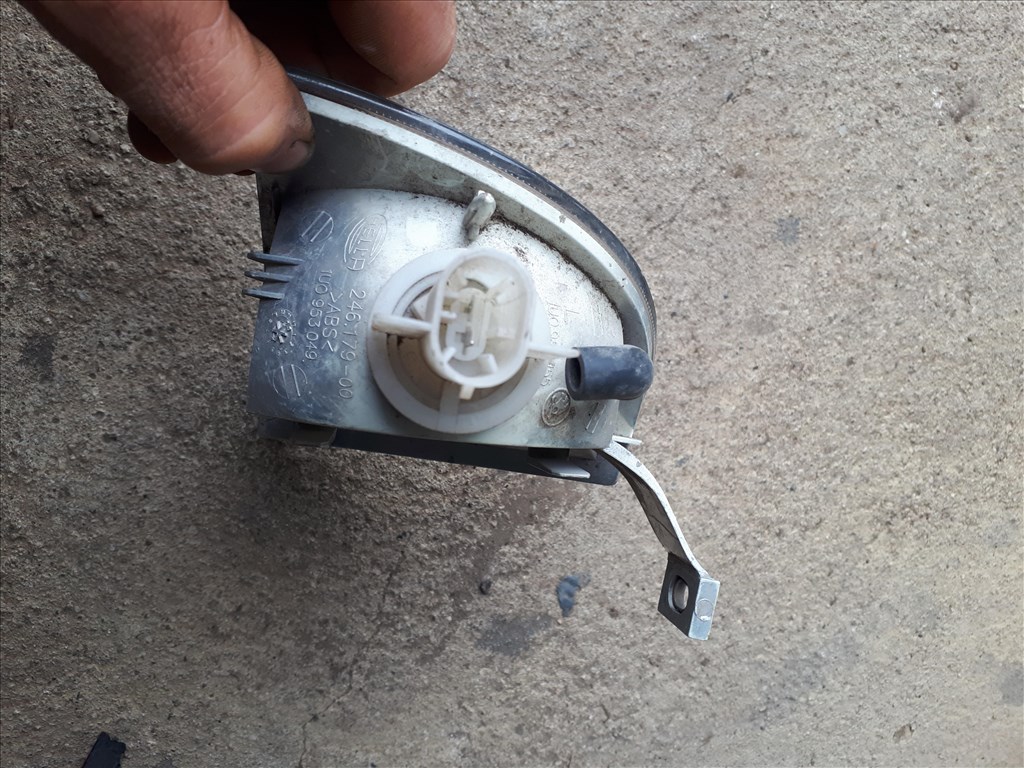 Skoda Octavia I Bal első indexlámpa foglalattal  Hella 3. kép