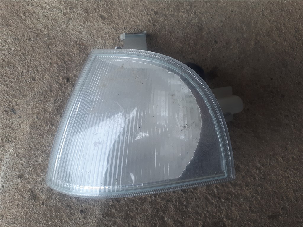 Skoda Octavia I Bal első indexlámpa foglalattal  Hella 4. kép