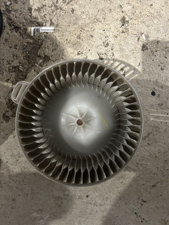 Lexus IS (XE20) 250 fűtőmotor  2. kép