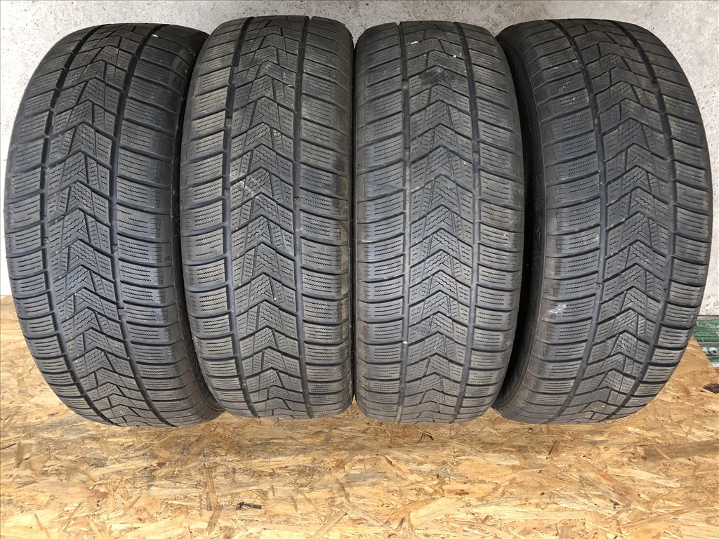  225/55/18 téli gumi Tracmax 225 55 18 4. kép