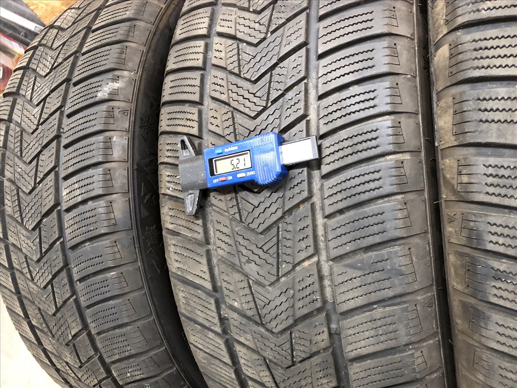  225/55/18 téli gumi Tracmax 225 55 18 7. kép