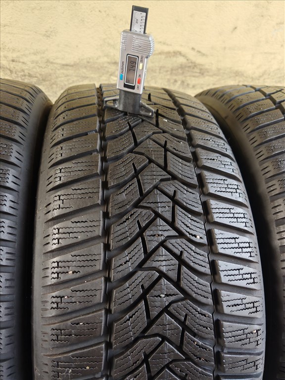  225/5017" újszerű Dunlop téli gumi gumi 2. kép
