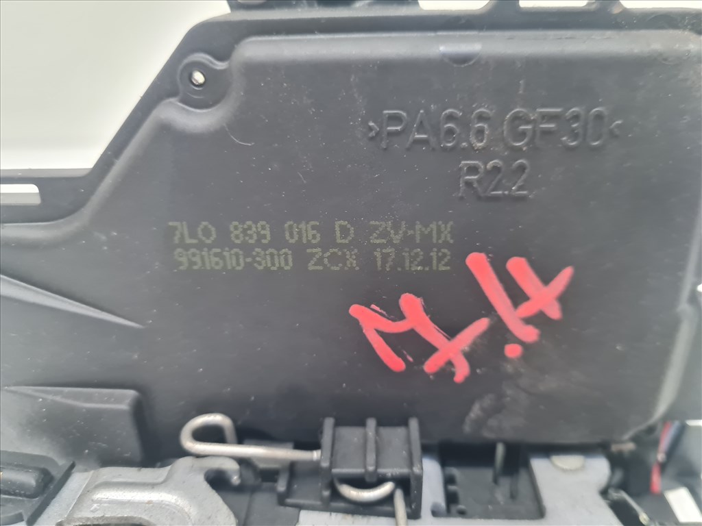 Volkswagen Golf VI jobb hátsó ajtózár (25315) 7l0839016d 2. kép