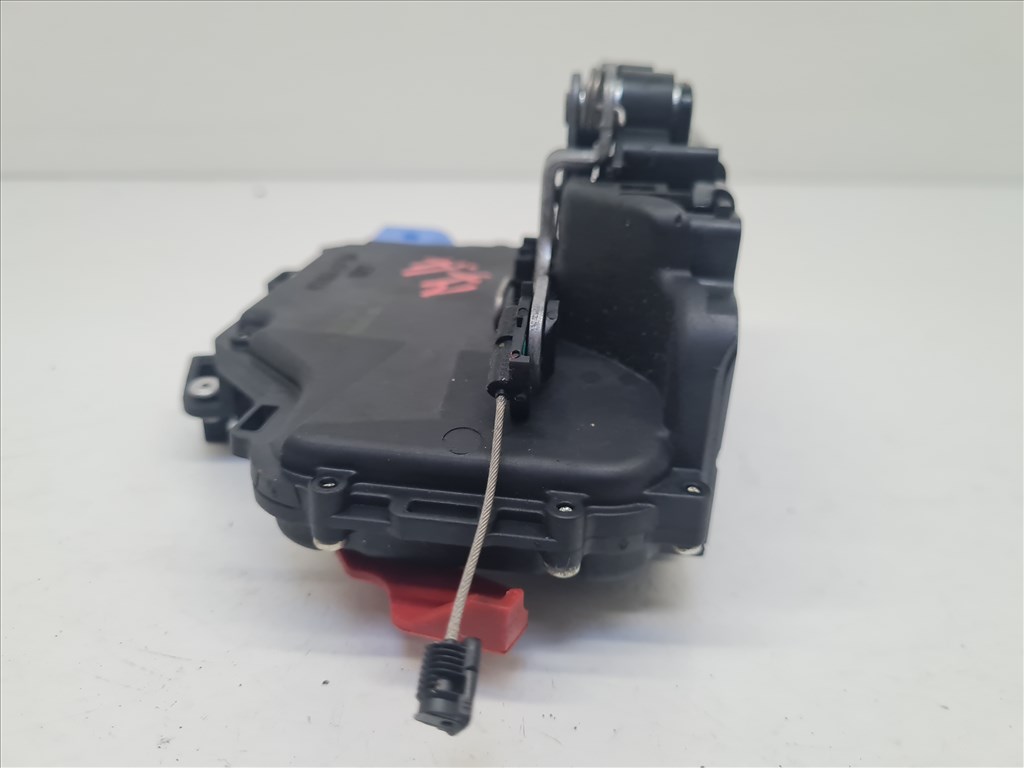 Volkswagen Golf VI jobb hátsó ajtózár (25315) 7l0839016d 7. kép