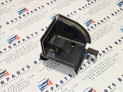 BMW E91 E46 E61 E83 X3 touring csomagtér rolós roló kalaptartó jobb hátsó tartó rögzítő konzol