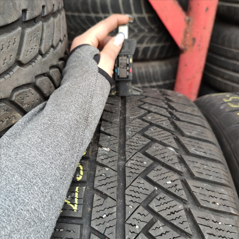  235/55 R18 Continental téli gumi 20000ft a 2db/210/ 1. kép