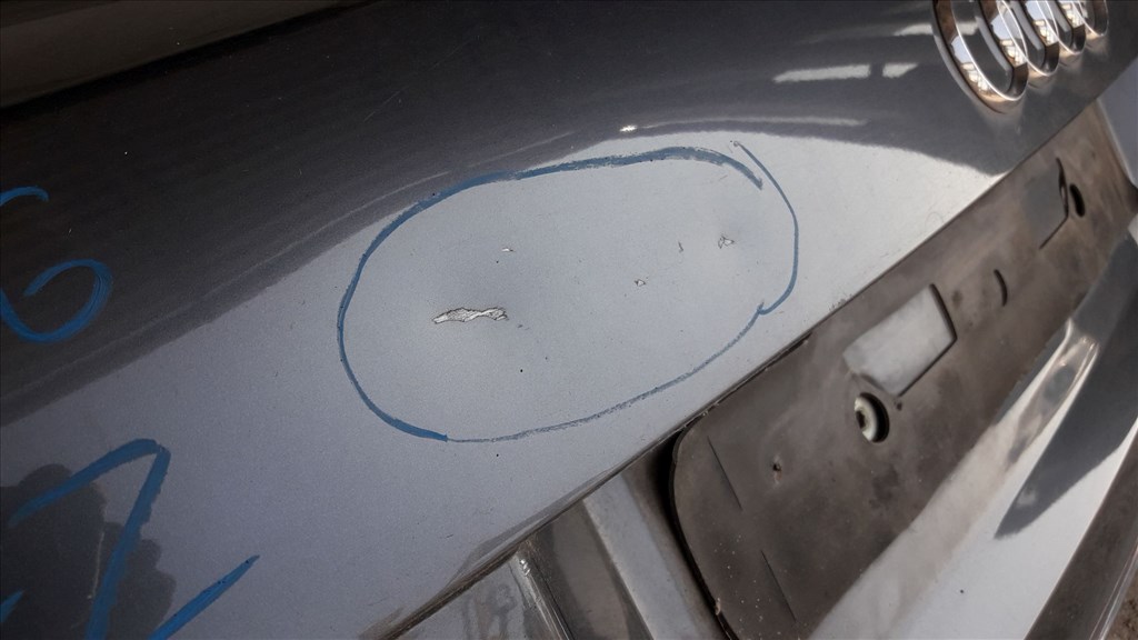 Audi A4 B6 Csomagtér Ajtó 2. kép