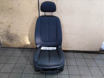 Kia Carens (UN) ülés