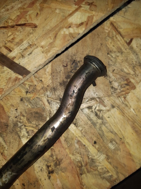 Suzuki Swift III 04-10 Vízcsõ Fém 2. kép