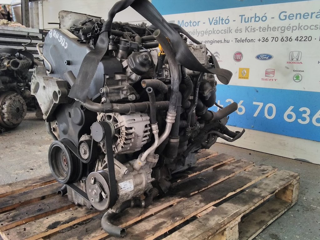 SKODA 2,0CRTDI CRM bontott motor  3. kép