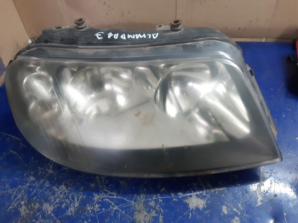 Seat Alhambra II Jobb Elsõ Lámpa / Fényszóró 7M7 941 016 L 1. kép