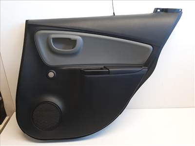 Toyota Yaris (XP130) jobb hátsó ajtókárpit
