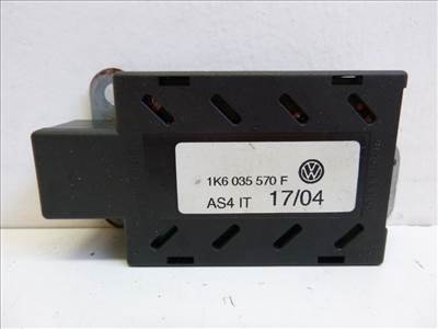 Volkswagen Golf V 5 ajtós antennaerősítő (antenna erősítő) 1K6035570F