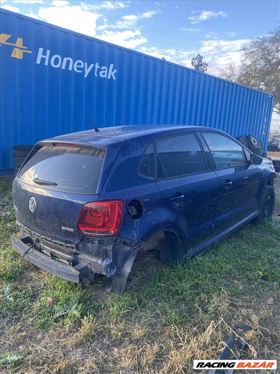 Volkswagen Polo V bontott alkatrészei 1.2 TDI, légzsák szett, fűtésbox, karosszéria elemek 1. kép
