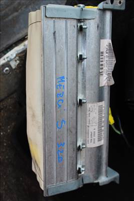 Mercedes S 320 W220, W215 Utasoldali légzsák  a2208601705