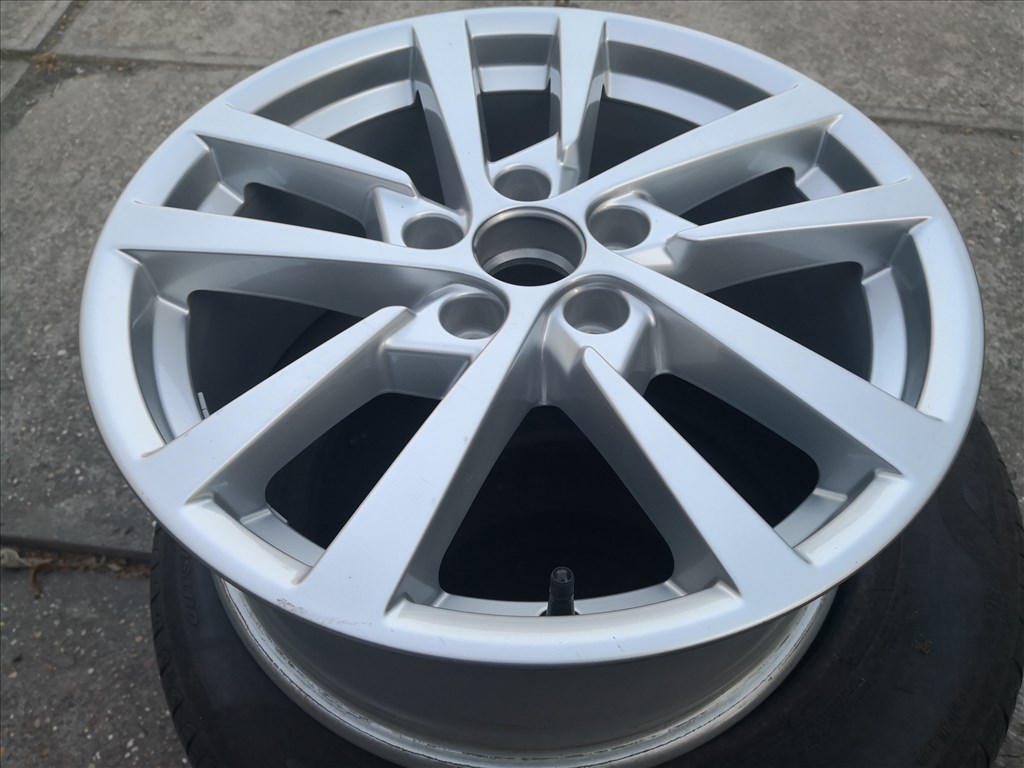 Audi A3 gyári 17-es alufelni pótkeréknek 1. kép