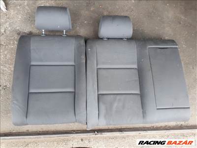 Audi A4 (B6) Sedan fejtámlás hátsó üléssor felső rész 