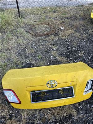 Toyota Camry VI Csomag tér ajtó lámpa nélkül