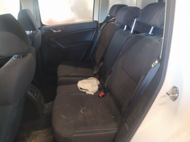 SKODA YETI (5L) 1.6 TDI - Bontódik! 12. kép