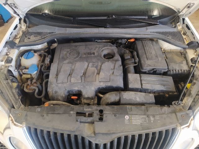 SKODA YETI (5L) 1.6 TDI - Bontódik! 13. kép