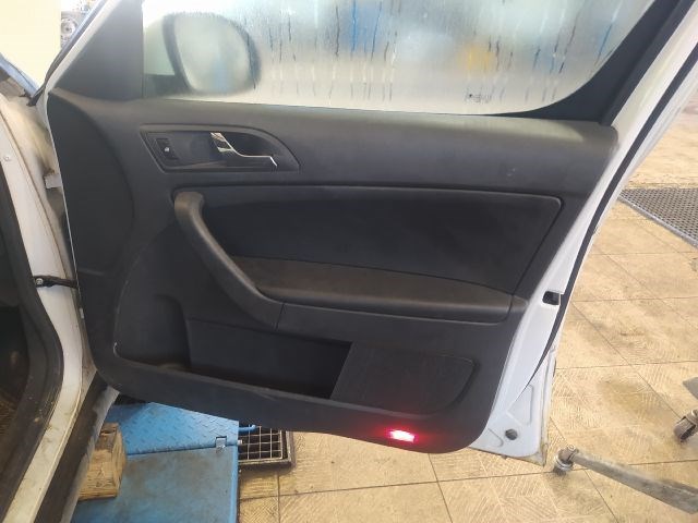 SKODA YETI (5L) 1.6 TDI - Bontódik! 14. kép