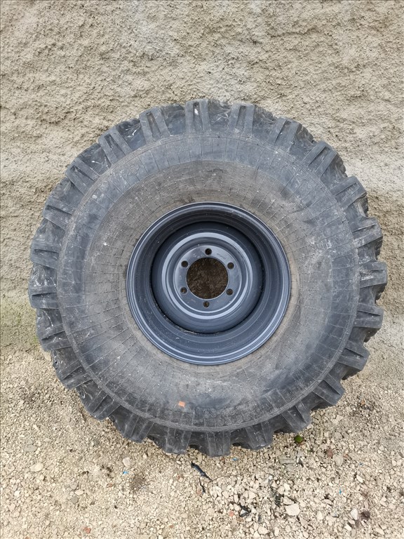 R0302 69 DANUBIANA 14.00 R20 UNIMOG kifordított felnin 4 db  7. kép