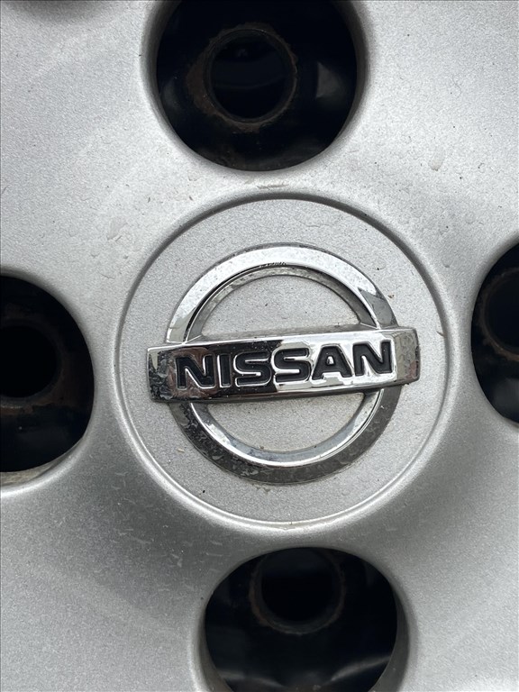  14" használt (gyári felni) lemezfelni, rajta 165/70 használt téli gumi gumi  2. kép