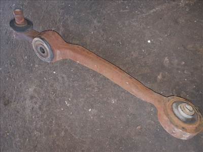 Audi A6 C4 Bal Első Alsó Lengőkar