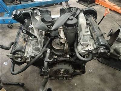 Skoda Superb I Motor (Fűzött blokk hengerfejjel) AYM 19342 aym0