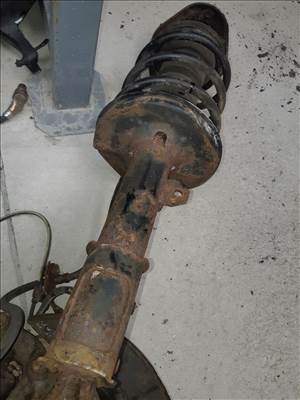 Toyota Corolla 00-06 Jobb Első Lengéscsillapító + Rugó