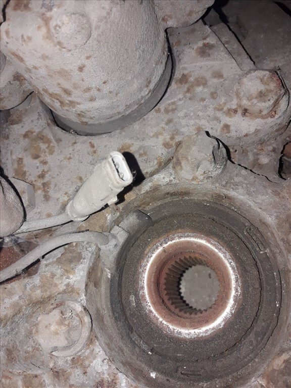 Opel Astra H Jobb Elsõ Csonkállvány Kerékaggyal  Féknyereg  ABS Jeladó 4. kép