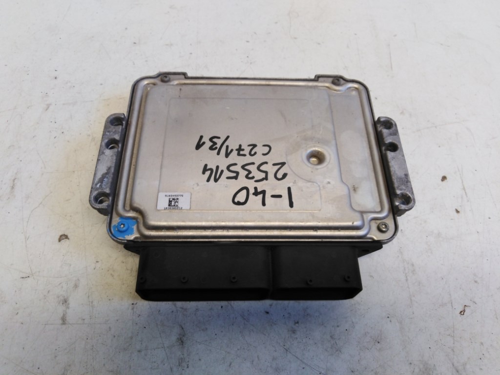 Hyundai I 40  motorvezérlõ 391202A209 0281018492 2. kép