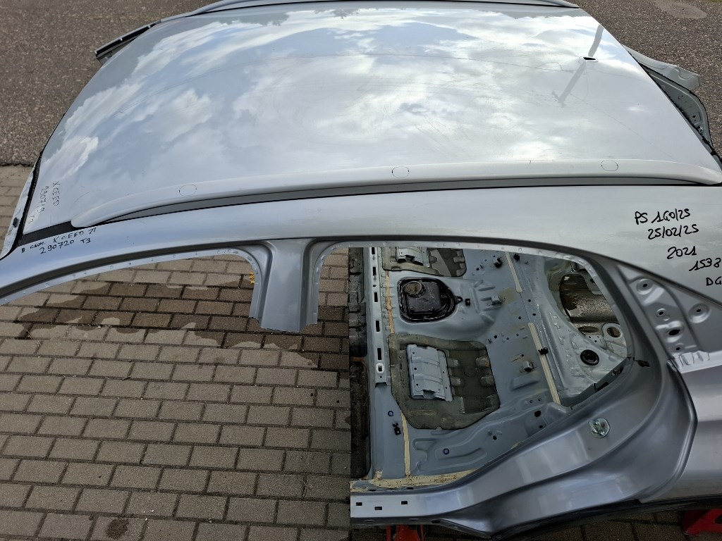 Kia X Ceed (CD) bal tetõcsomagtartó 1. kép