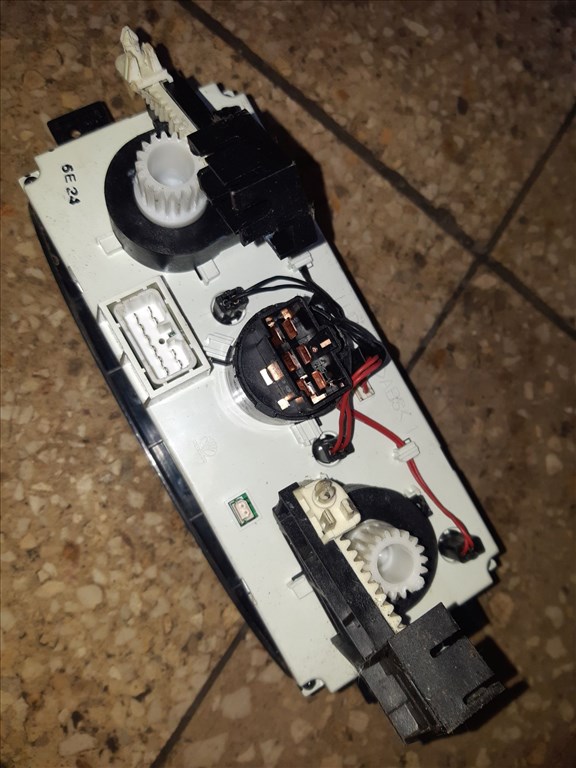 Chevrolet Aveo Fûtéskapcsoló 2. kép