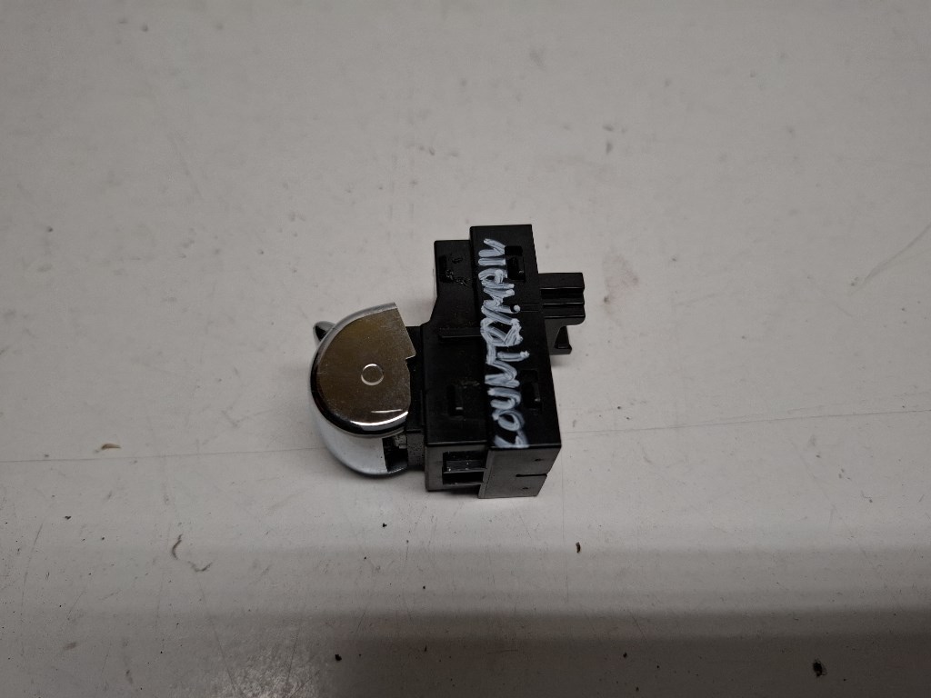 Mini Countryman (R60) jobb elsõ ablakemelõ kapcsoló 9294884 2. kép