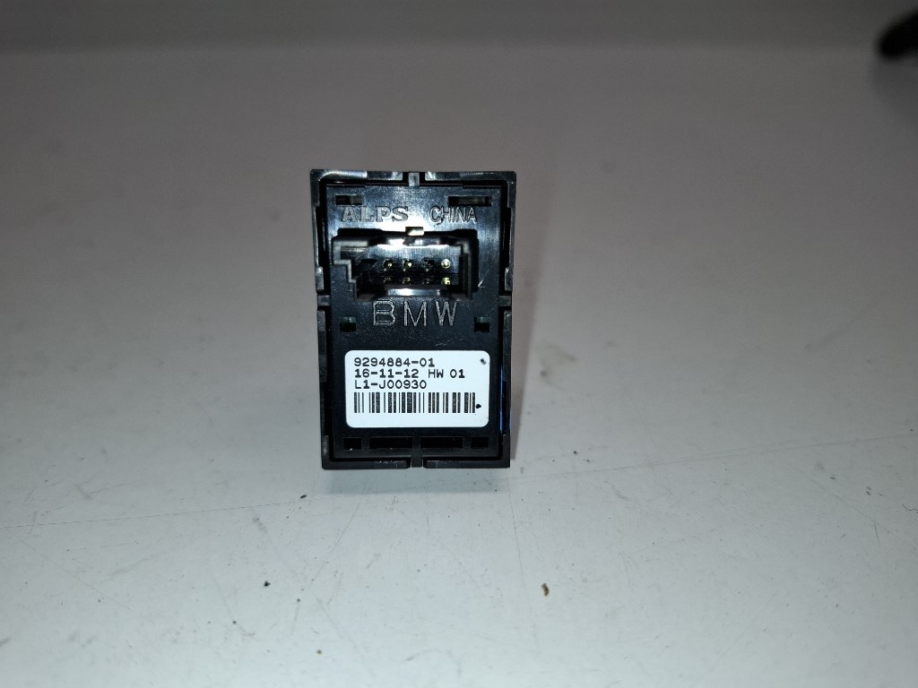 Mini Countryman (R60) jobb elsõ ablakemelõ kapcsoló 9294884 3. kép