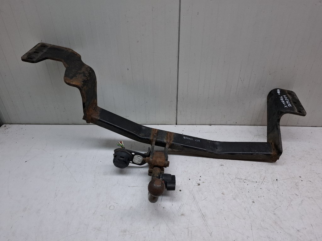 Nissan X-trail (T31) vonóhorog 1. kép