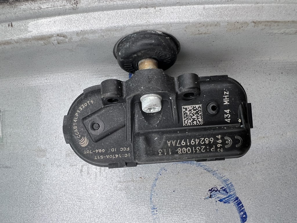 5x110 17" Jeep gyári alufelni +TPMS 7Jx17h2 ET41 8. kép