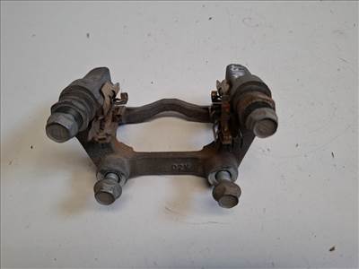 Suzuki Swift (RZ/AZ) jobb hátsó féknyereg tartó