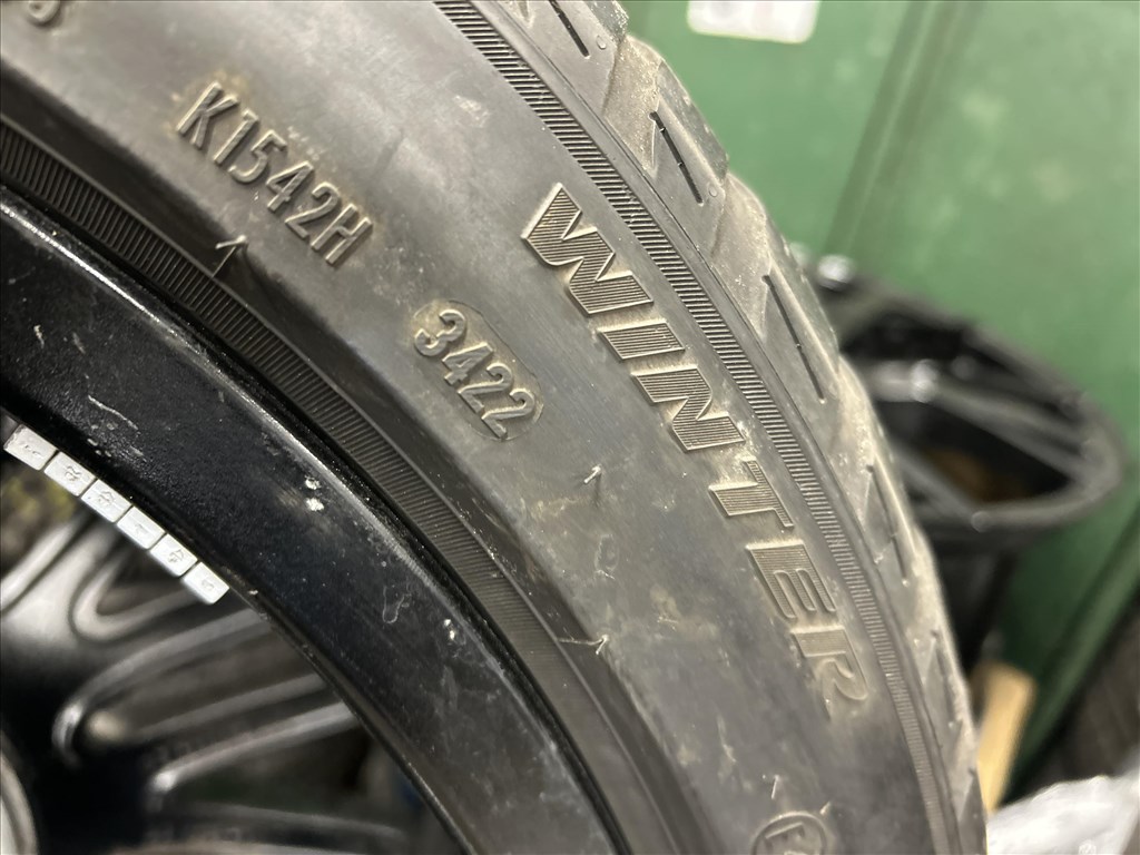  5x112 GYARI 18”újszerű Audi,Mercedes,Vw,Skoda,Seat R18 Pirelli téli 18 4. kép