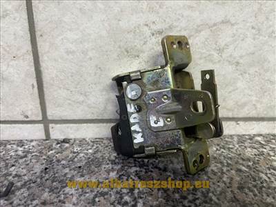 Opel Kadett E - Corsa A csomagtérajtó zár-- zárszerkezet - betét 90197158