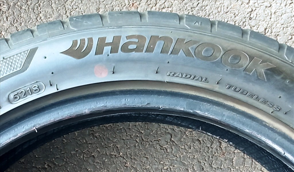  225/4517" újszerű Hankook nyári gumi gumi 2. kép