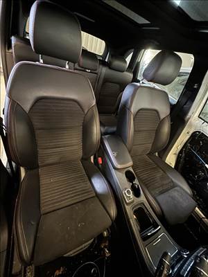 Mercedes B-osztály W246 ülésgarnitúra 