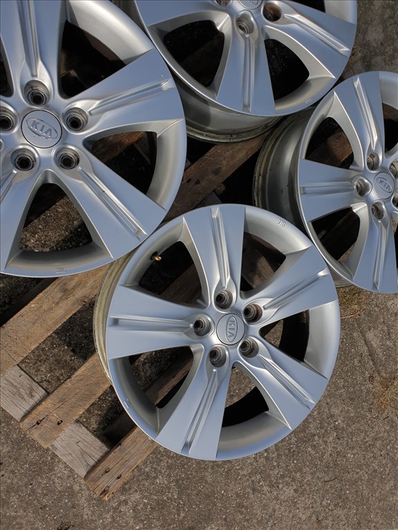 17" 5x114,3 KIA Sportage 3. kép