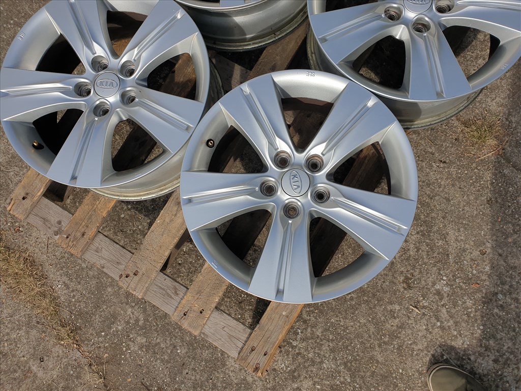 17" 5x114,3 KIA Sportage 4. kép