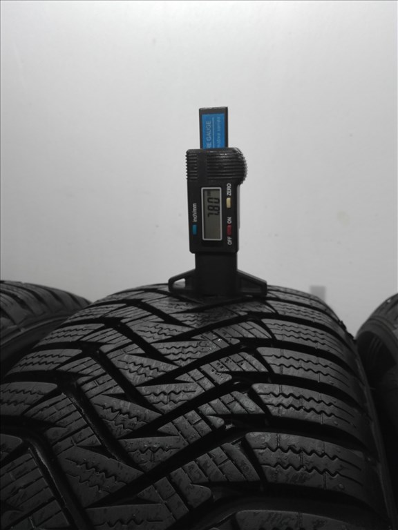 195/65R15 Laufenn téli gumi garnitúra 195/65 r15 3. kép