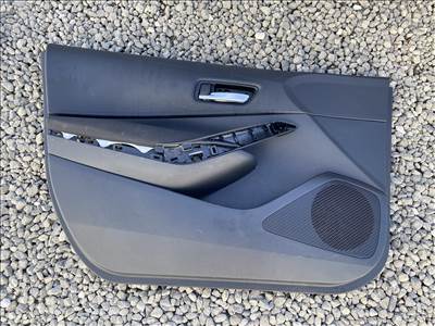 Toyota Corolla (E210) ajtókárpit 